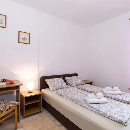 Pape I Sobe 3* Пунат