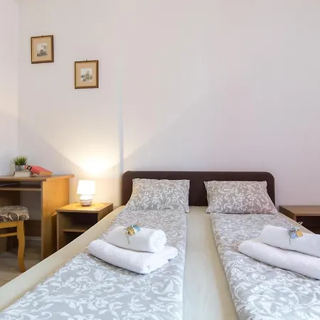 Pape I Sobe 3* Пунат
