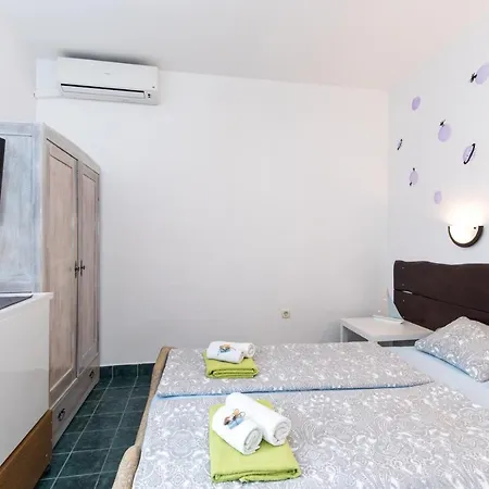 Pape I Sobe 3* Пунат